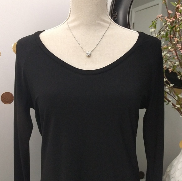 ~ Norma Kamali Long Sleeve Top - Picture 4 of 5